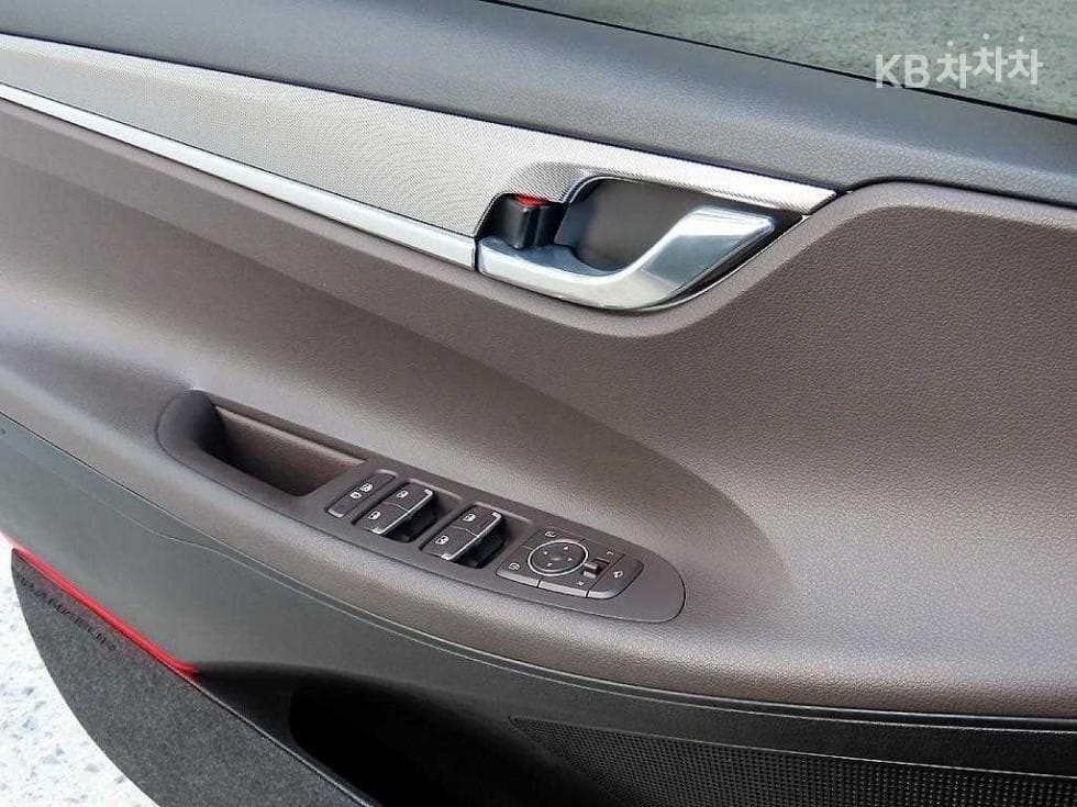 Хюндай The New (фейслифт) Grandeur (Azera)2.5 Premium 초이스 - 12