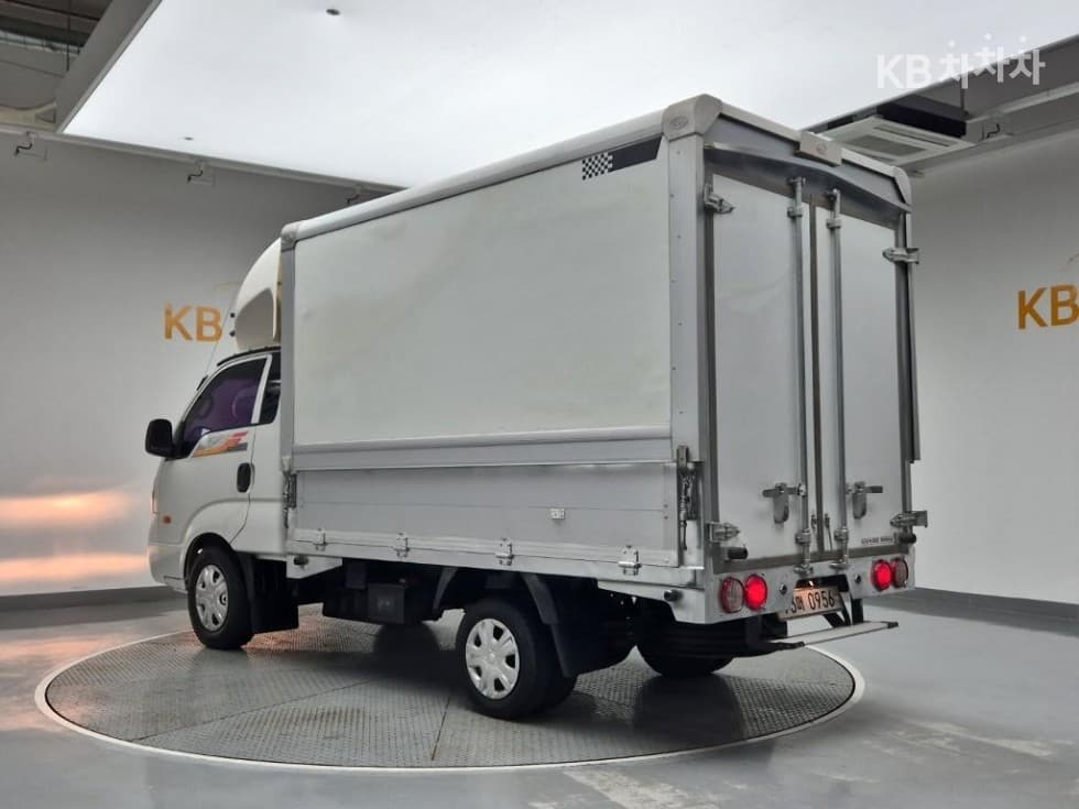 Kia Bongo 3 (light truck)1 Ton Wing Body Extra Long 전동식 King Cab Luxury - 2