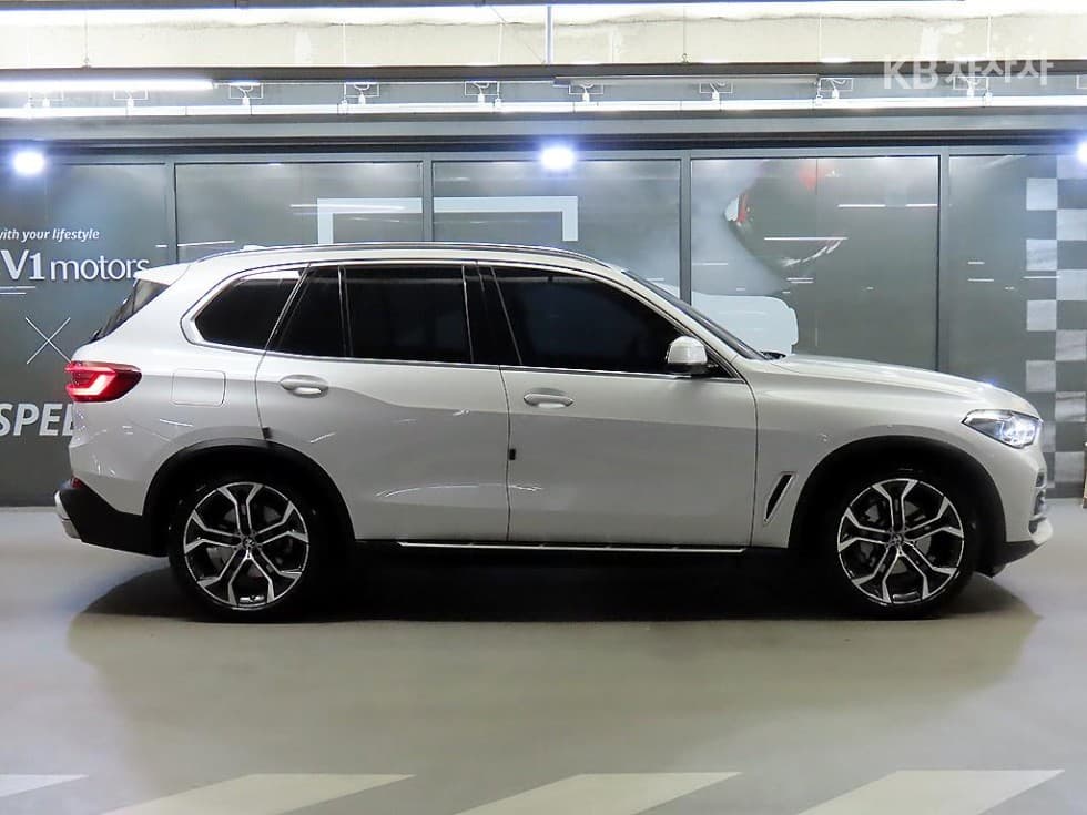 BMW X5 (G05)xDrive 40i xLine - 3