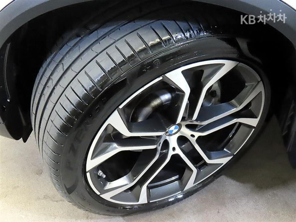 BMW X5 (G05)xDrive 40i xLine - 20