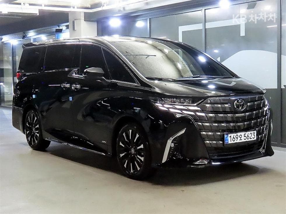 Toyota ALPHARD(AH30) 2.5 HEV AWD Standard - Image 1