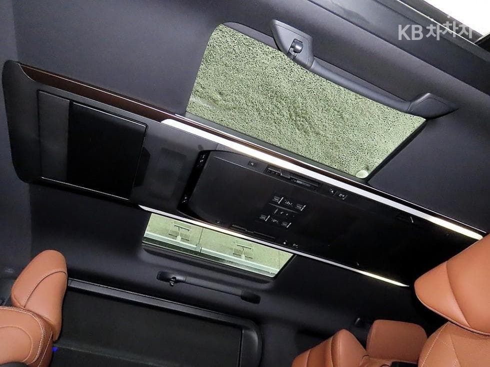 Toyota ALPHARD(AH30)2.5 HEV AWD Standard - 13