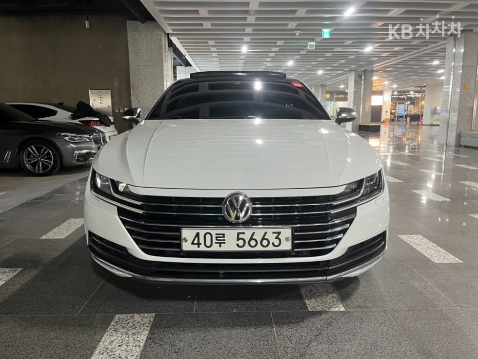 Volkswagen Arteon2.0 Турбо Дизел Инжекция Elegance Prestige - 2