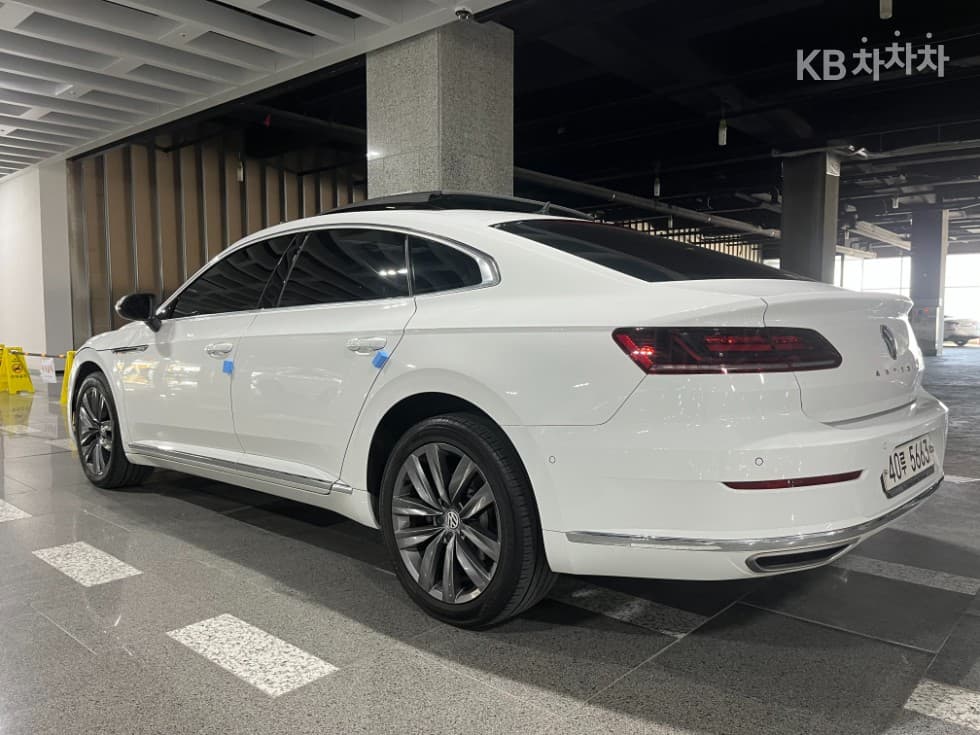 Volkswagen Arteon2.0 Турбо Дизел Инжекция Elegance Prestige - 26