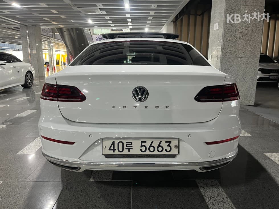 Volkswagen Arteon2.0 Турбо Дизел Инжекция Elegance Prestige - 3