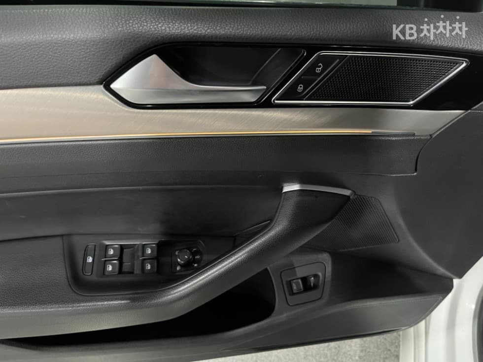 Volkswagen Arteon2.0 Турбо Дизел Инжекция Elegance Prestige - 9