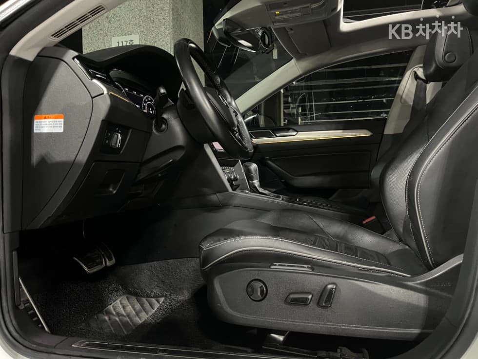 Volkswagen Arteon2.0 Турбо Дизел Инжекция Elegance Prestige - 10