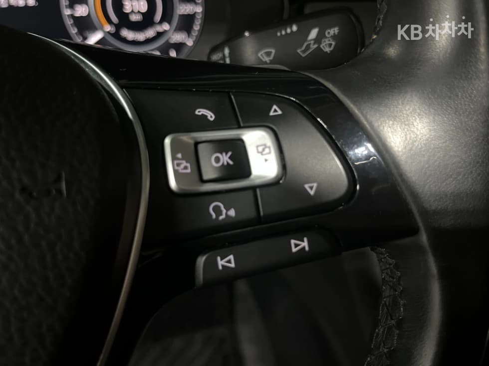 Volkswagen Arteon2.0 Турбо Дизел Инжекция Elegance Prestige - 14