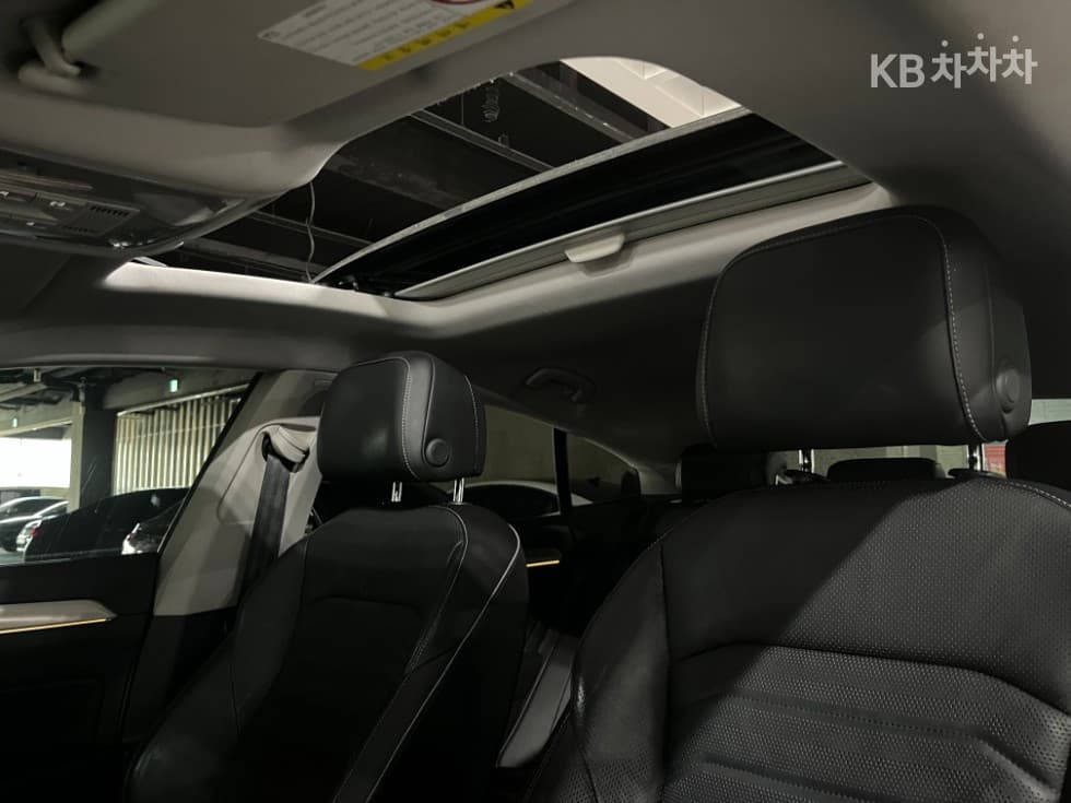 Volkswagen Arteon2.0 Турбо Дизел Инжекция Elegance Prestige - 22