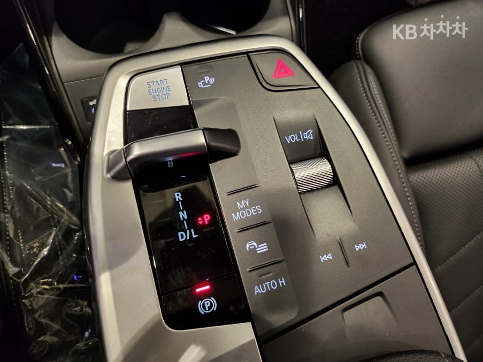 BMW 2시리즈 액티브 Турер(U06)220i Luxury - 17