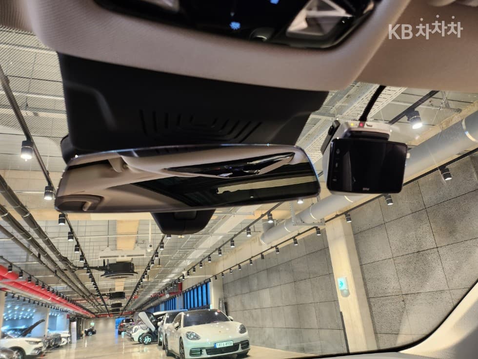 BMW 2시리즈 액티브 Турер(U06)220i Luxury - 24