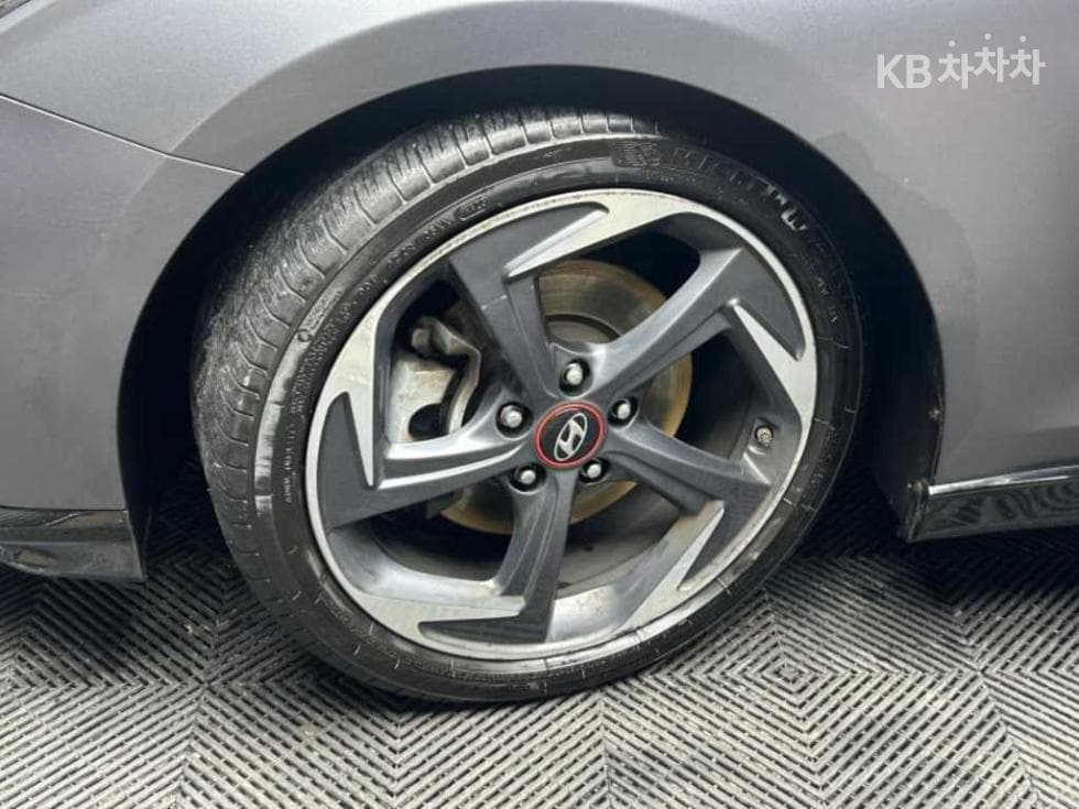 Hyundai Veloster(JS)1.6 Turbo Gasoline Direct Injection 스포츠 - 18