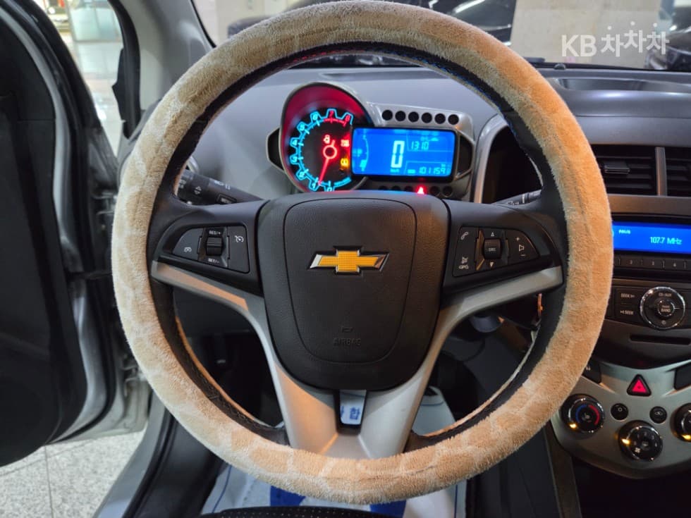 Джи Ем Корея Chevrolet 아베오1.4 Турбо LS Висок клас - 9