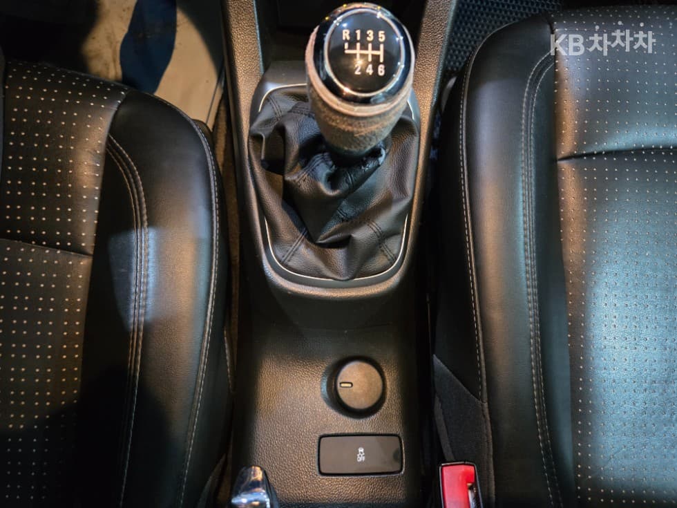 Джи Ем Корея Chevrolet 아베오1.4 Турбо LS Висок клас - 13