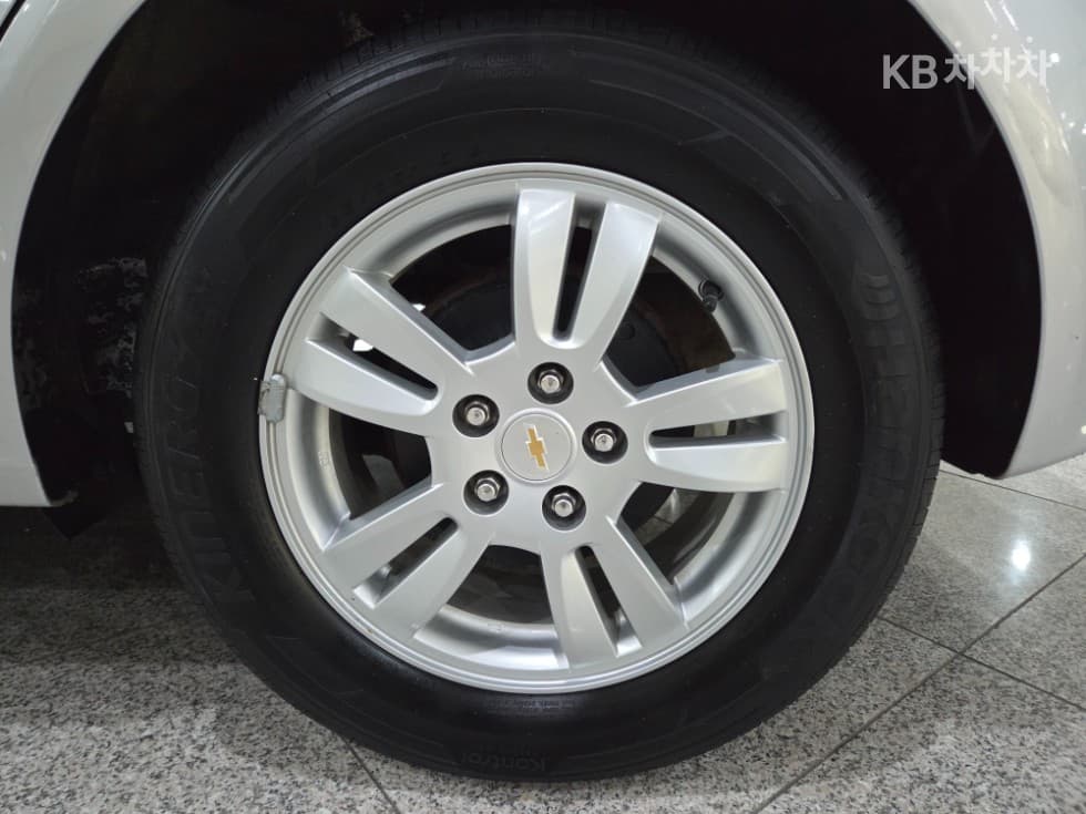 Джи Ем Корея Chevrolet 아베오1.4 Турбо LS Висок клас - 20