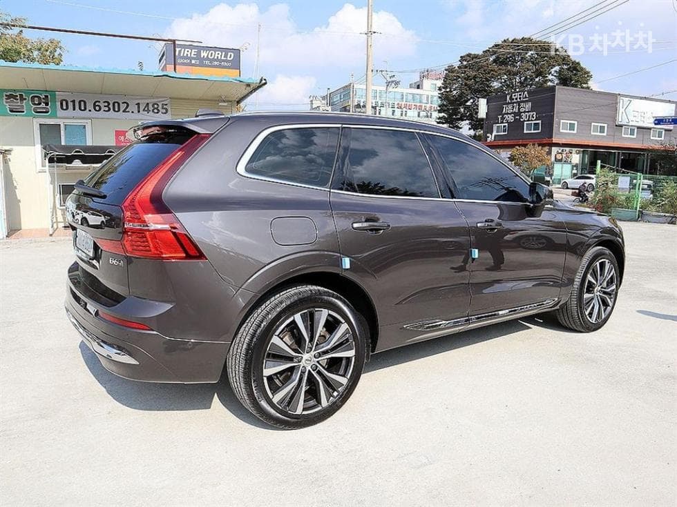 Volvo XC60 Second generationB6 Inscription - 3