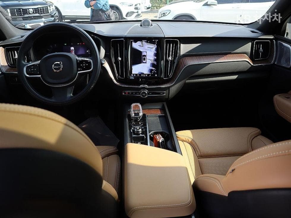 Volvo XC60 Second generationB6 Inscription - 5