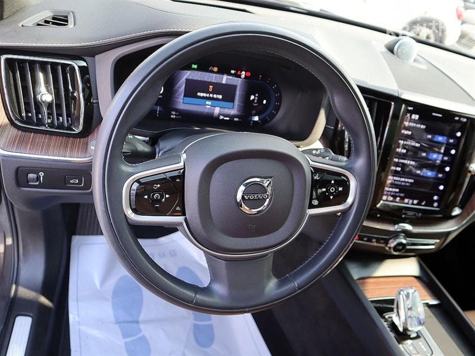 Volvo XC60 Second generationB6 Inscription - 8