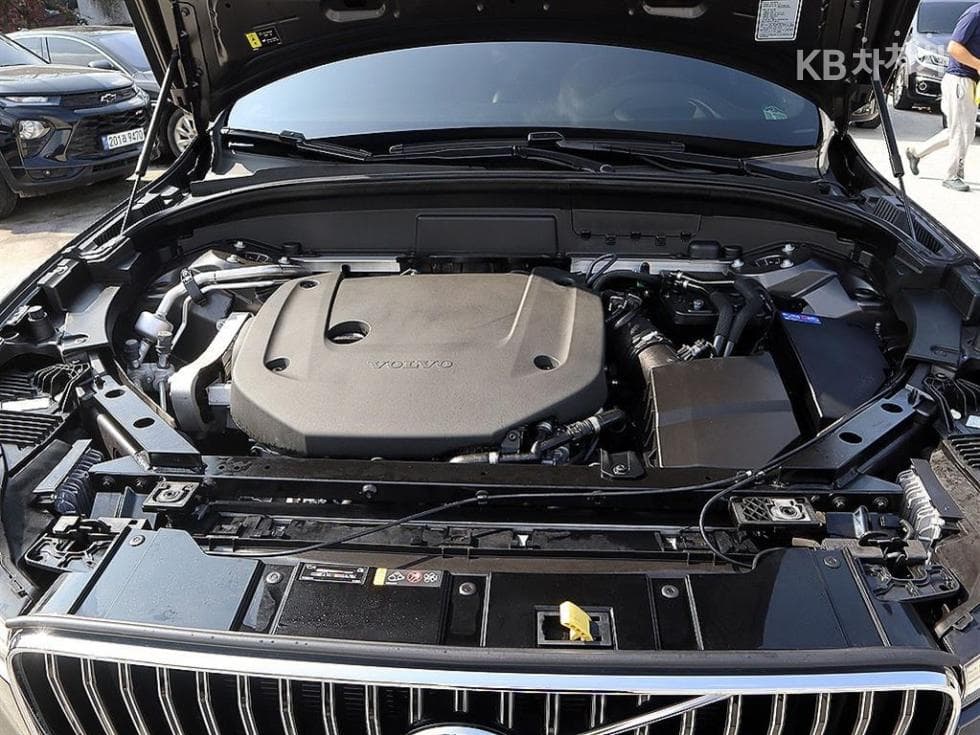 Volvo XC60 Second generationB6 Inscription - 19