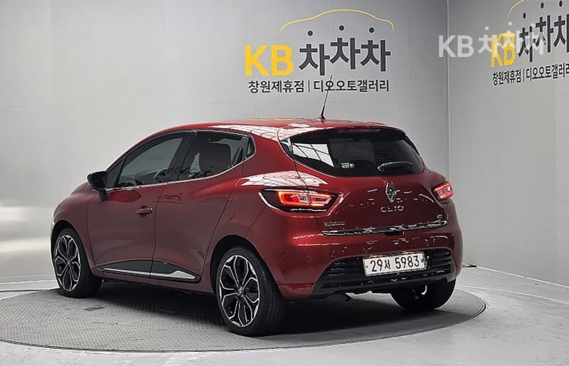 Renault Korea Clio 1.5dci Intense - Image 4