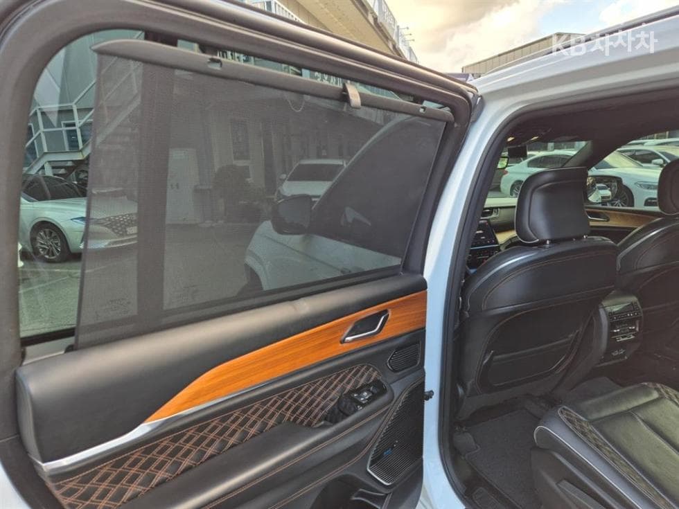 지프 그랜드 체로키(WL)3.6 Бензин L Summit Reserve - 6