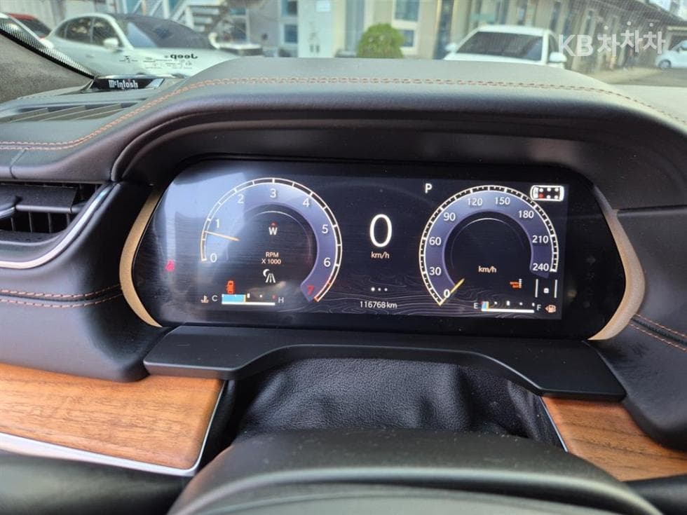 지프 그랜드 체로키(WL)3.6 Бензин L Summit Reserve - 11