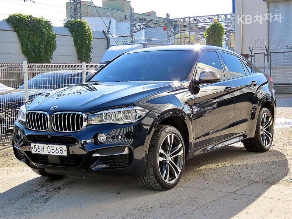 BMW X6(F16) M50d - Image 1