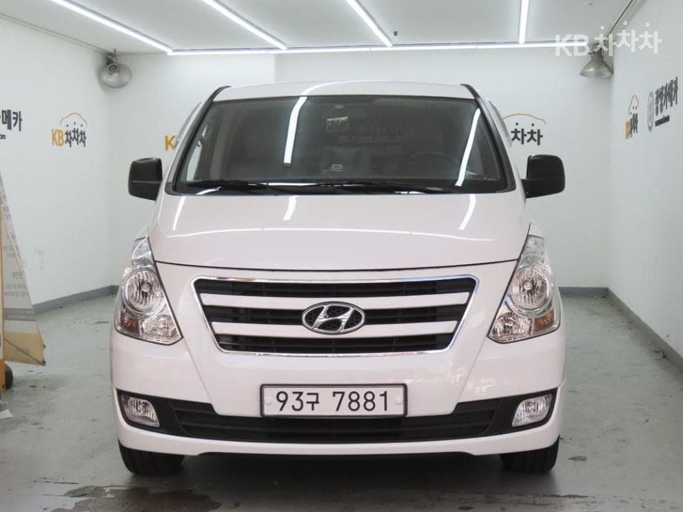 Хюндай Гранд Старекс 3Местен승 Ван Смарт - Image 1