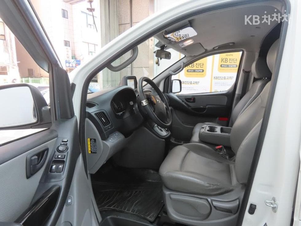 Хюндай Гранд Старекс3Местен승 Ван Смарт - 5