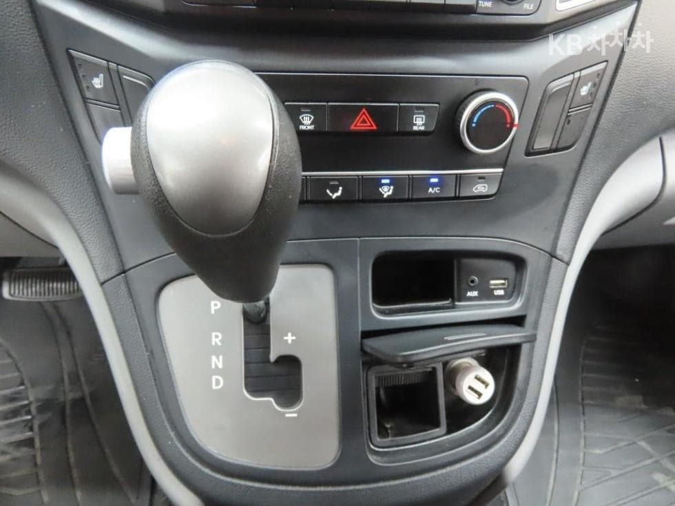 Хюндай Гранд Старекс3Местен승 Ван Смарт - 12