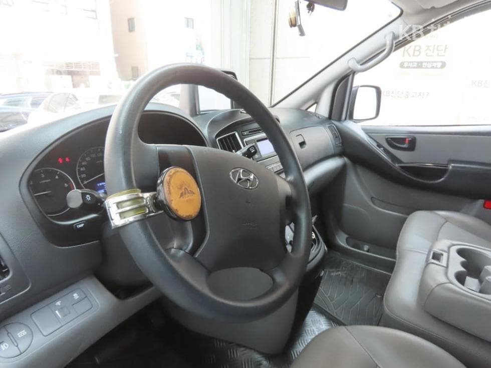 Хюндай Гранд Старекс3Местен승 Ван Смарт - 16