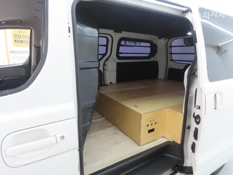 Хюндай Гранд Старекс3Местен승 Ван Смарт - 19