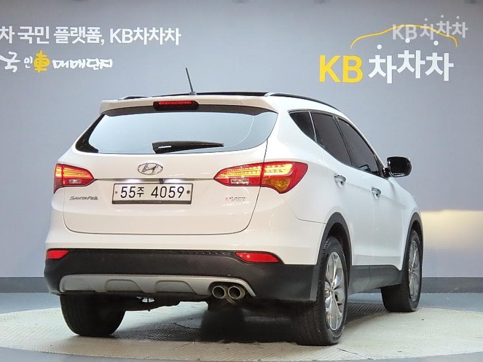 Хюндай Санта Фе DMХонда R-двигател 2.0 дизел 2WD PREMIUM Стандартен - 2