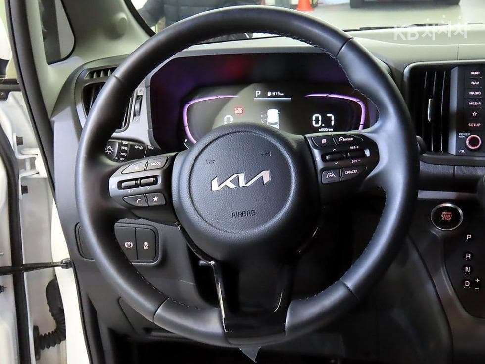 Kia The New (facelift) Kia Ray (van)1.0 Gasoline Signature - 8