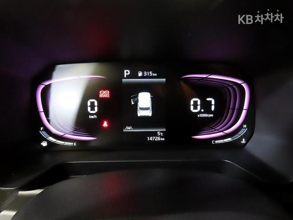 Kia The New (facelift) Kia Ray (van)1.0 Gasoline Signature - 9