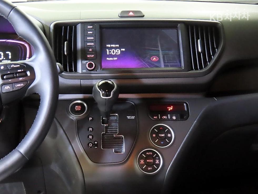 Kia The New (facelift) Kia Ray (van)1.0 Gasoline Signature - 12