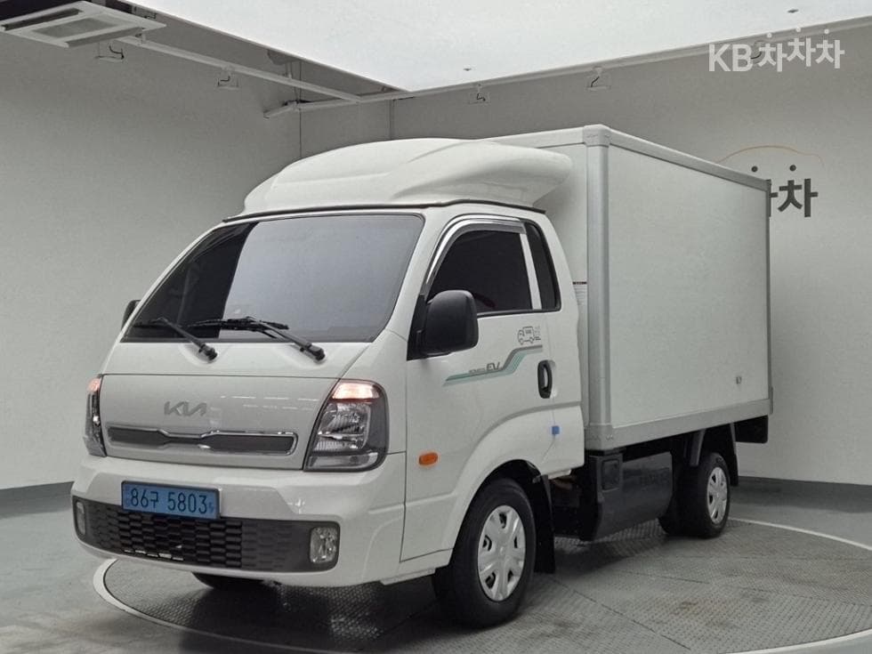 Киа The New (фейслифт) Бонго 3 (лек) EV Box Truck 1 тон 표준형 Королевска кабина Удължено междуосие Стандартен - Image 1