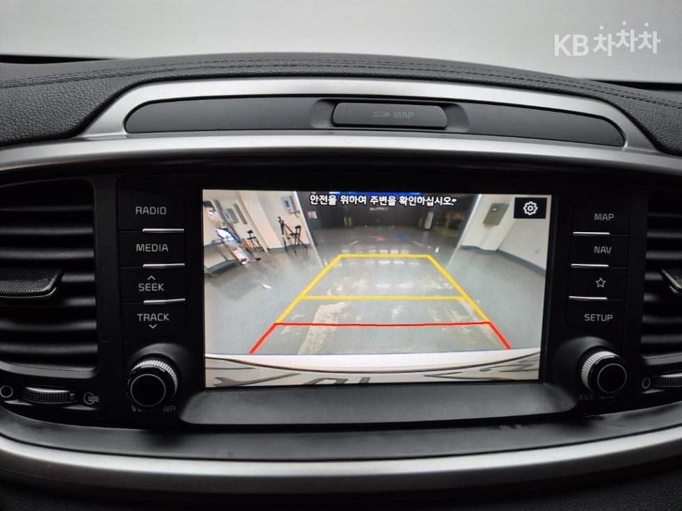 Киа The New (фейслифт) Sorento2.0 Дизел 2WD Noblesse - 14