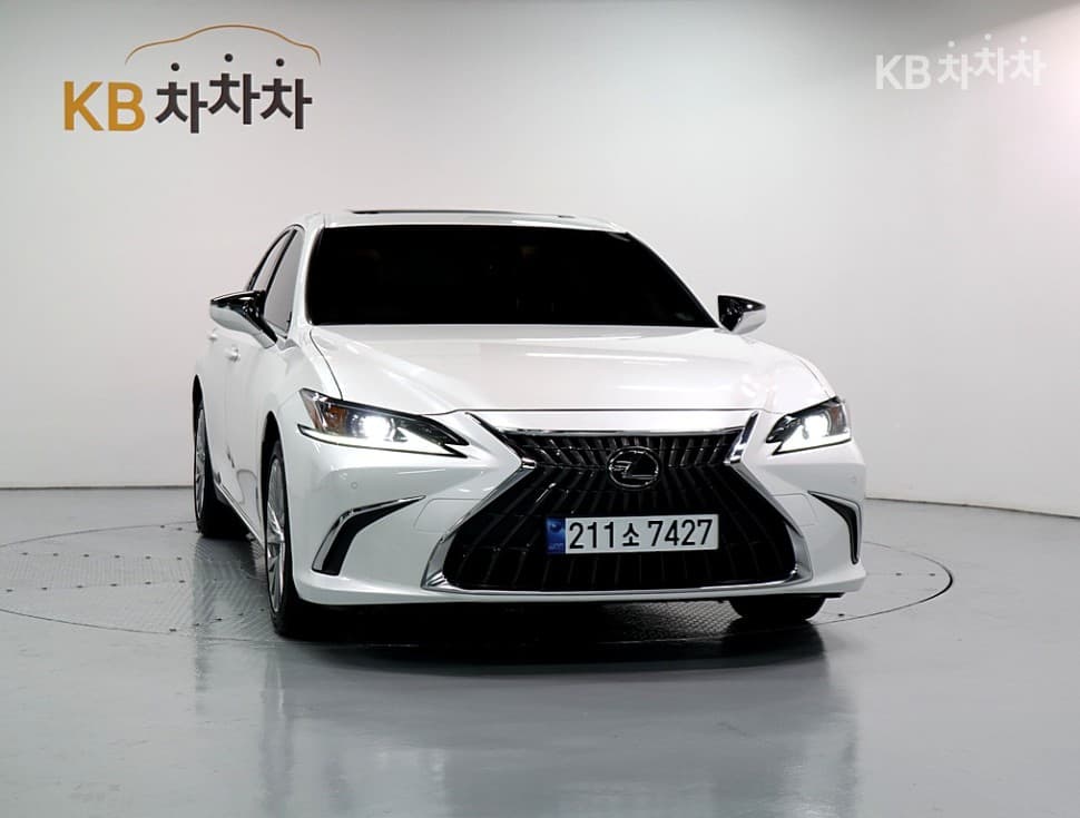 Lexus New 제너Ray (van)션 ES300h Luxury+ - 2