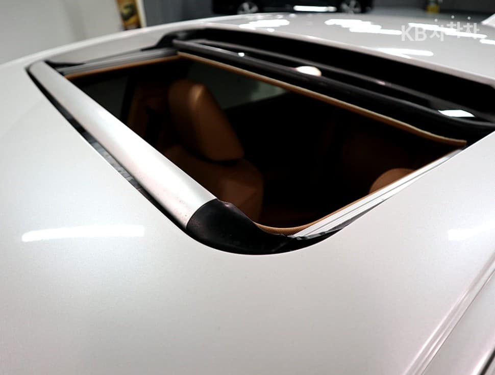 Lexus New 제너Ray (van)션 ES300h Luxury+ - 16