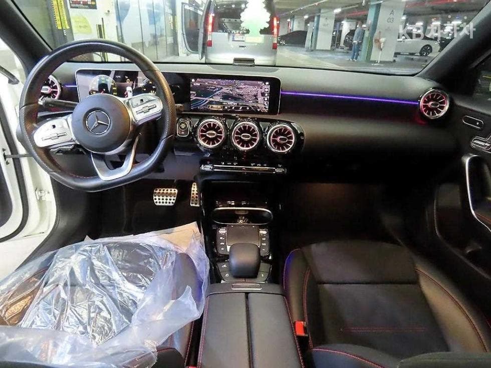 Mercedes-Benz A클래스(W177)AMG A35 4Matic - 10