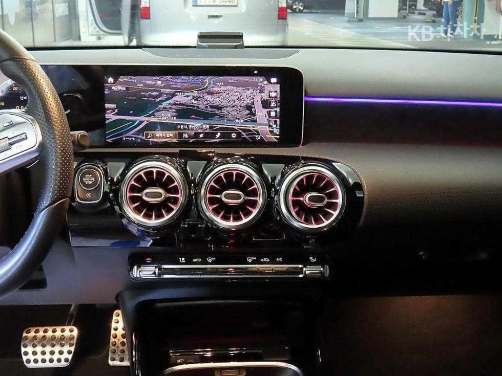 Mercedes-Benz A클래스(W177)AMG A35 4Matic - 11