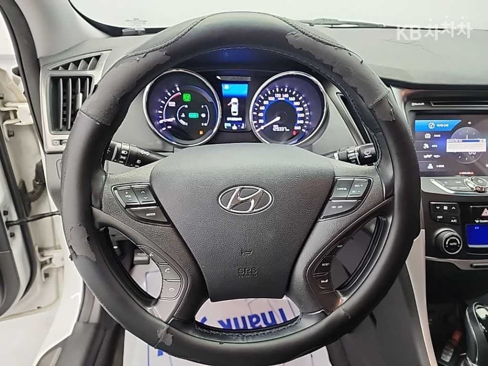 Хюндай Соната Хибрид2.0 Premium - 9