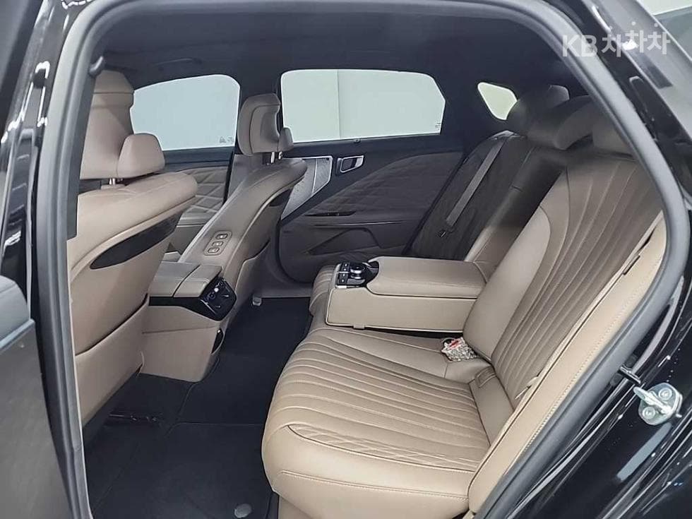 Киа K8 Хибрид1.6 Турбо Signature - 12