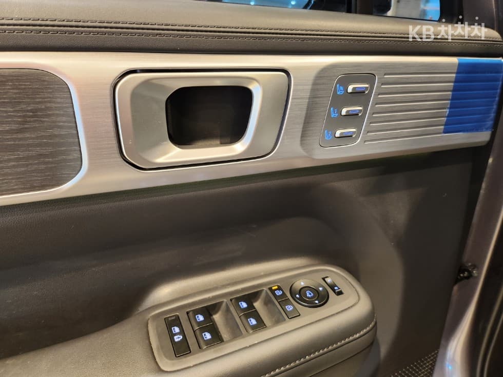 Хюндай Ди Всеново Санта Фе Хибрид MX51.6T HEV AWD Calligraphy - 23