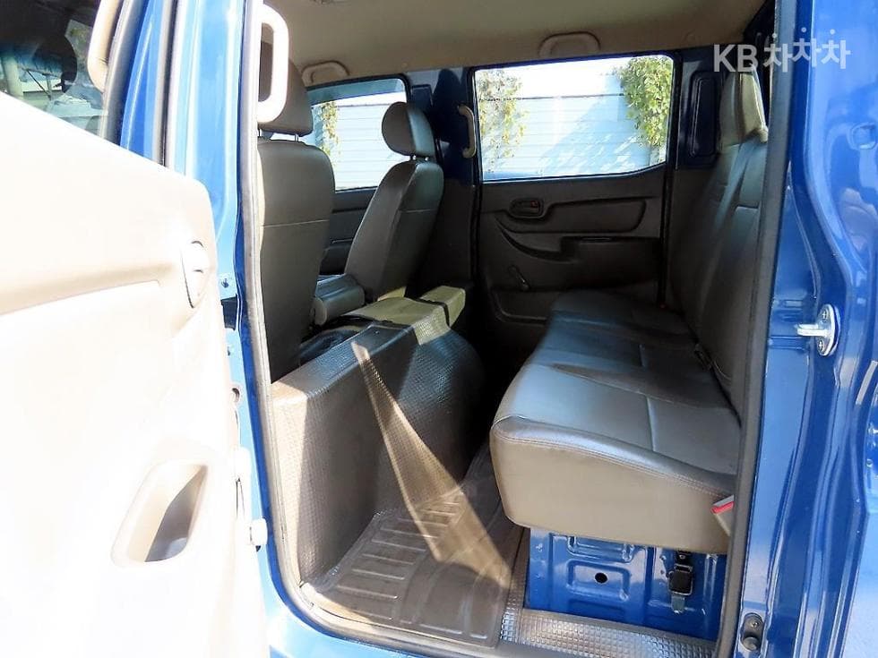 Хюндай Porter 2Удължено междуосие Двойна Кабина CRDi Modern - 7