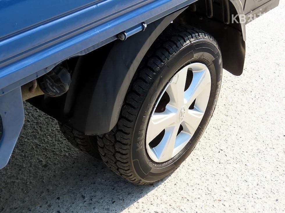 Хюндай Porter 2Удължено междуосие Двойна Кабина CRDi Modern - 18