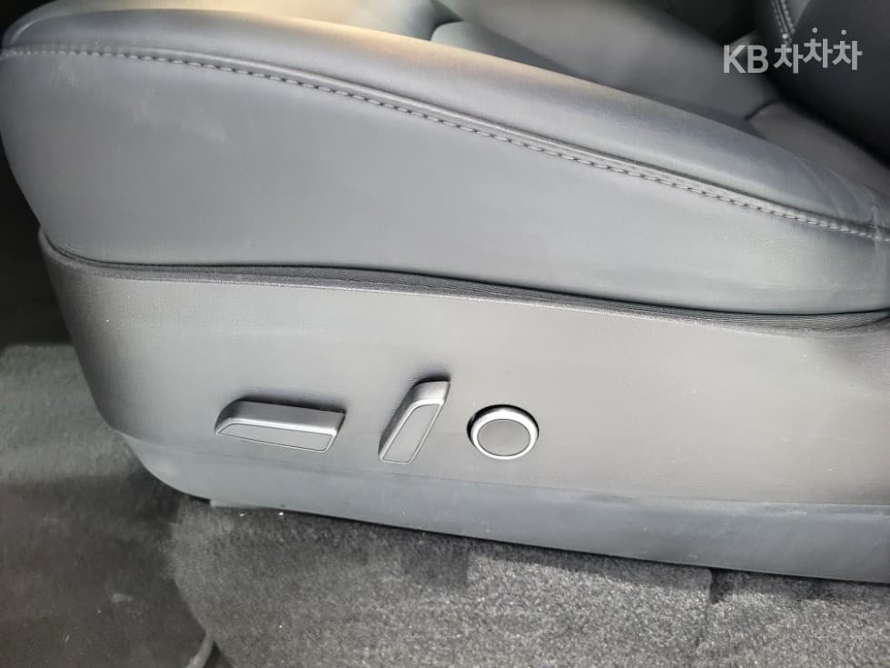 테슬라 Model YLong Range - 21