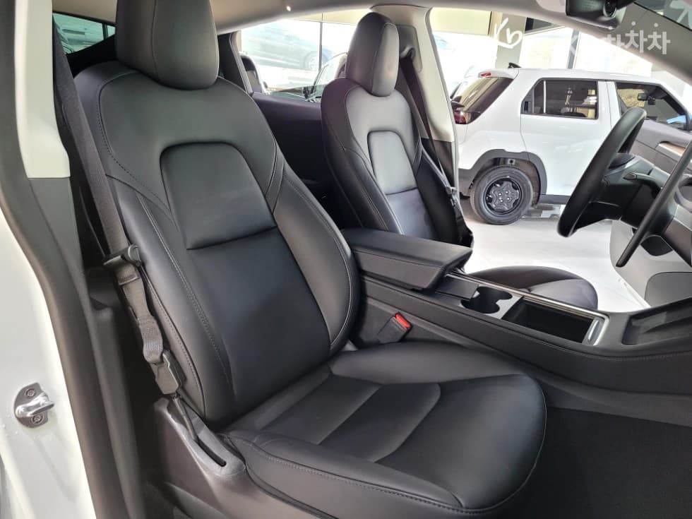 테슬라 Model YLong Range - 24