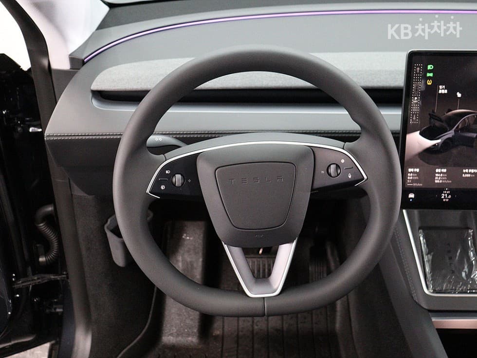 테슬라 Model YRWD Standard - 16